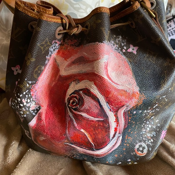 Custom painted Authentic Louis Vuitton Bucket Bag - Picture 13 of 16